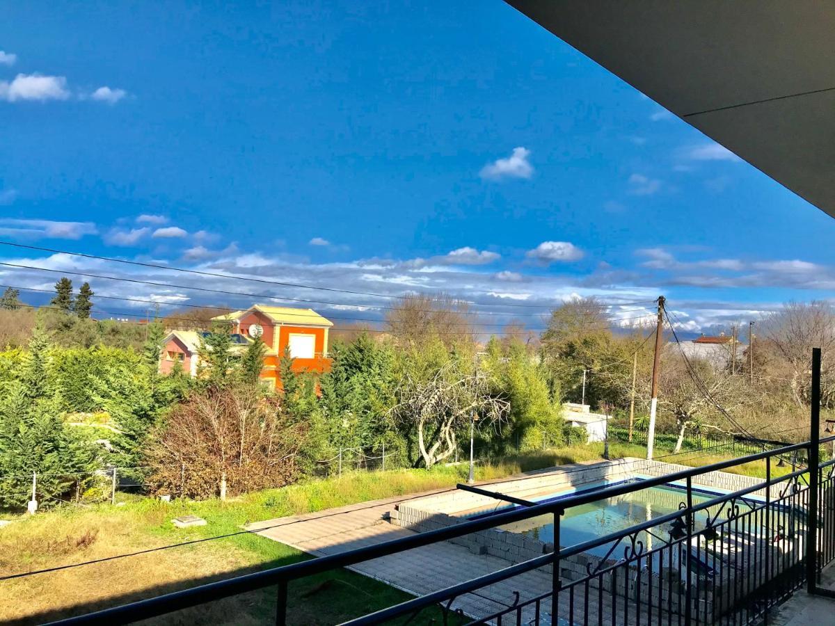 Room In Studio - Studio Banos Apartments And Swimming Pool Roda  Exterior foto